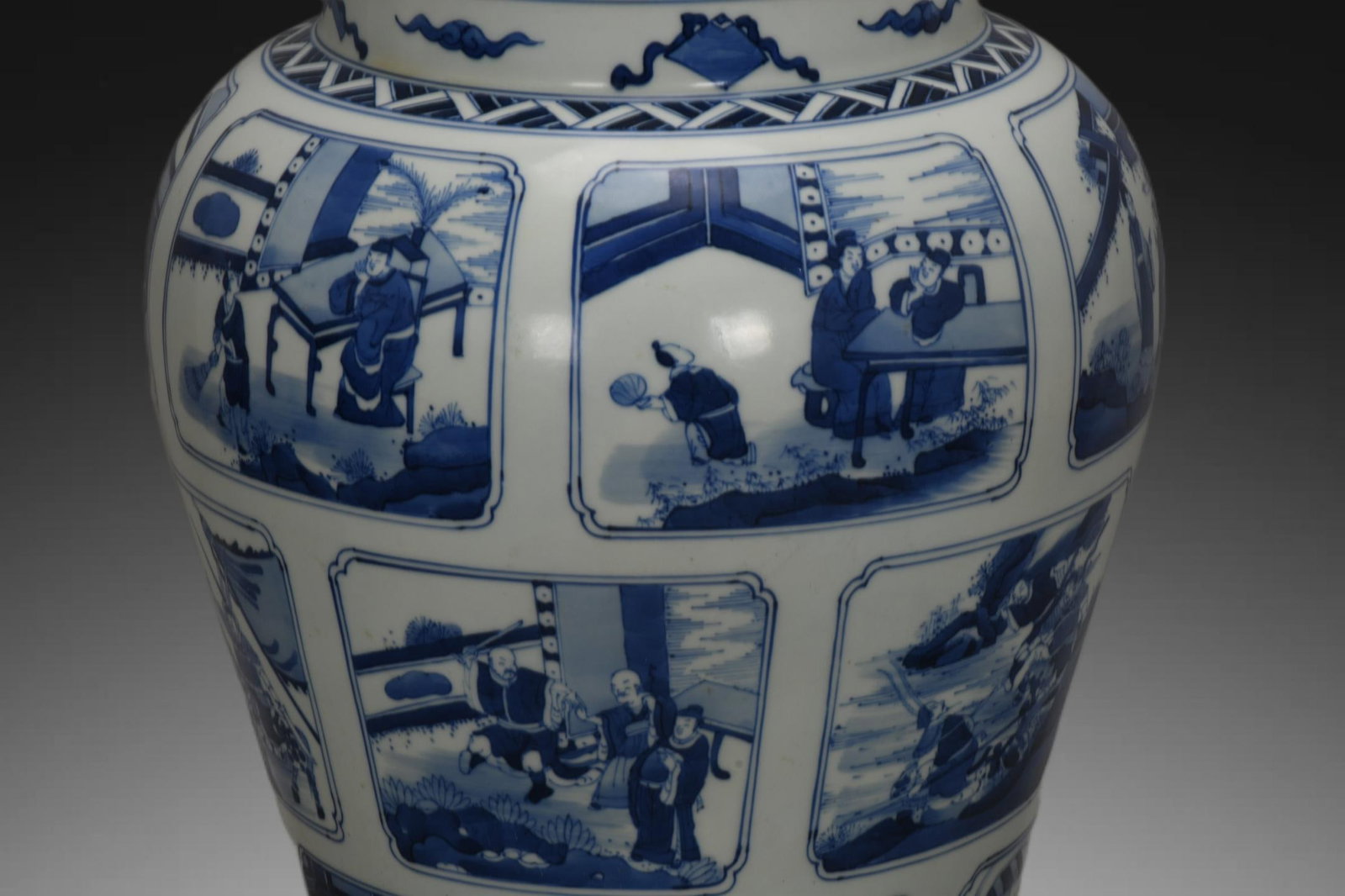 An Exquisite Blue and White Figures Pattern Jar - 4