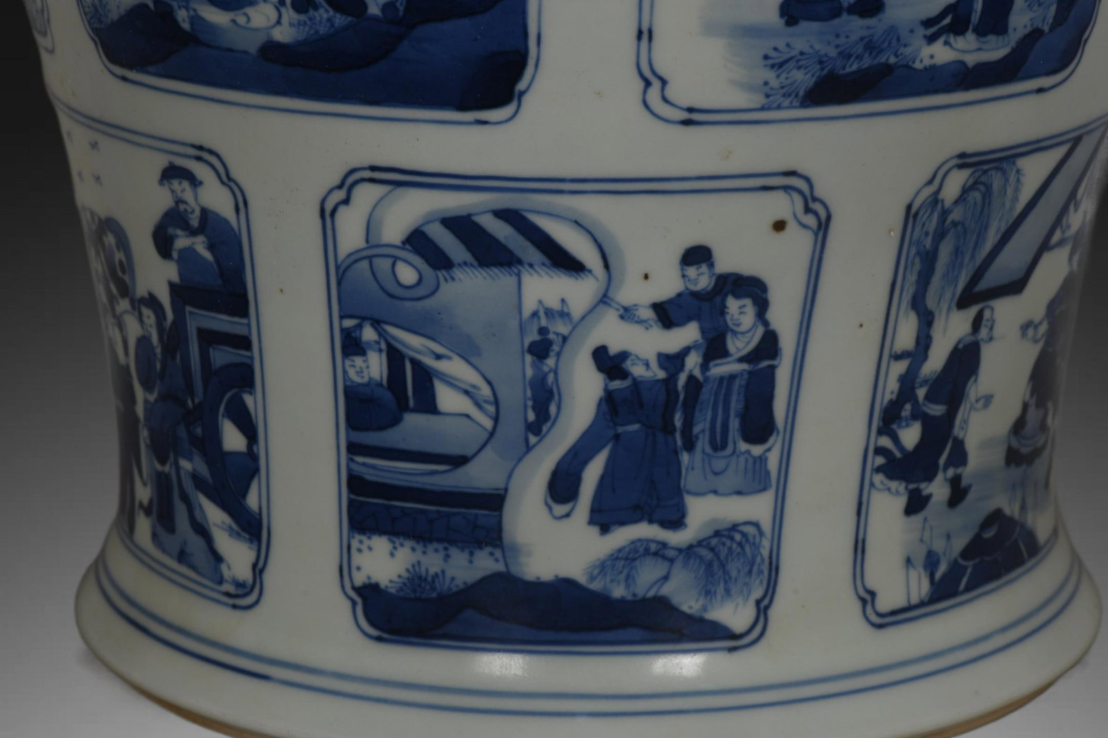 An Exquisite Blue and White Figures Pattern Jar - 6