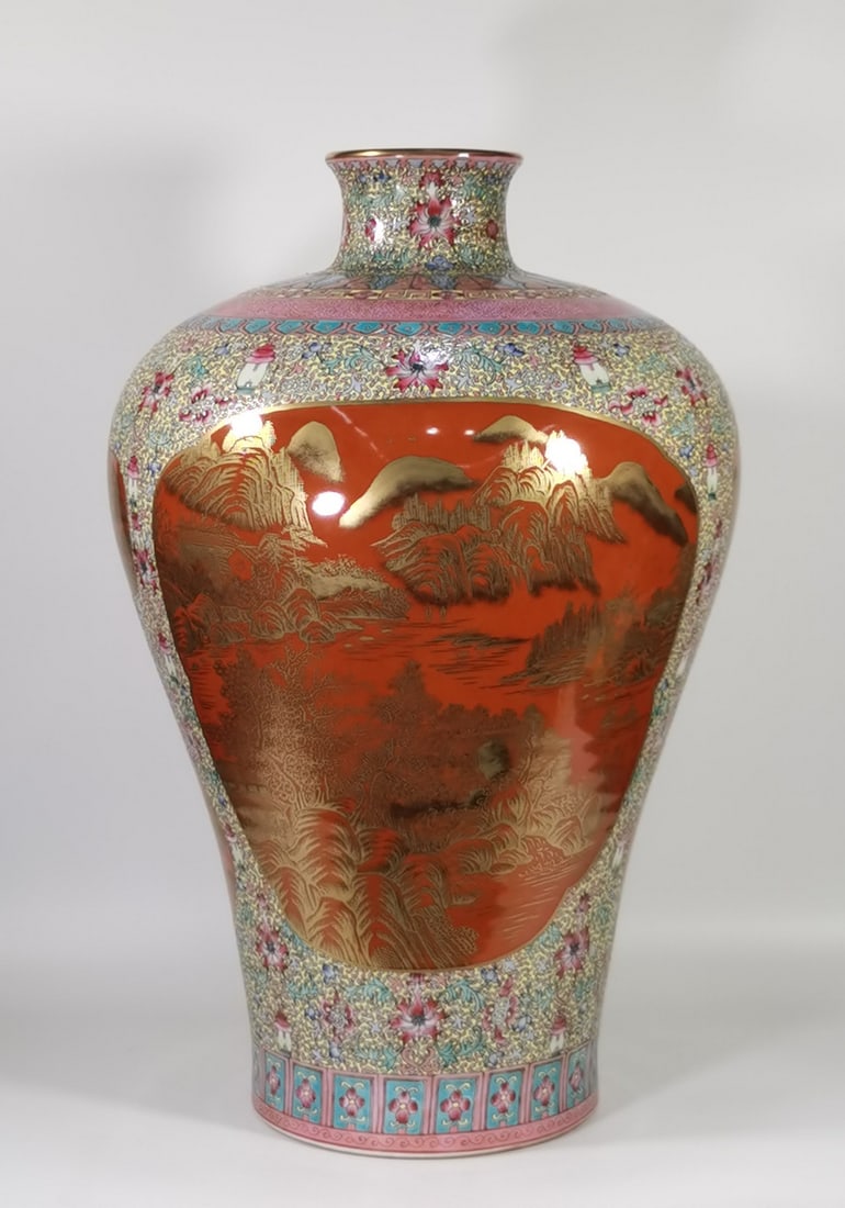 An Exquisite Enamel Painted Gold Landscape Pattern Vase: An Exquisite Enamel Painted Gold Landscape Pattern Vase,Qing Dynasty, China,Qianlong Six-character Mark,Size:21.7inx13.8in