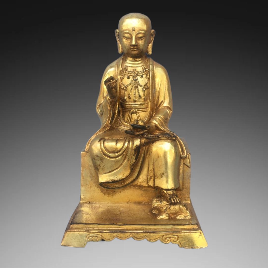 An Exquisite Bronze Buddha statue Ornament: An Exquisite Bronze Buddha statue Ornament,Ming Dynasty, China,Size:7.1inx4.7in,Weight:980g 铜造佛像摆件,中国明代