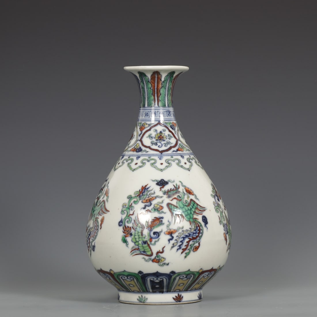 An Exquisite Wucai Phoenix Pattern Vase - 4