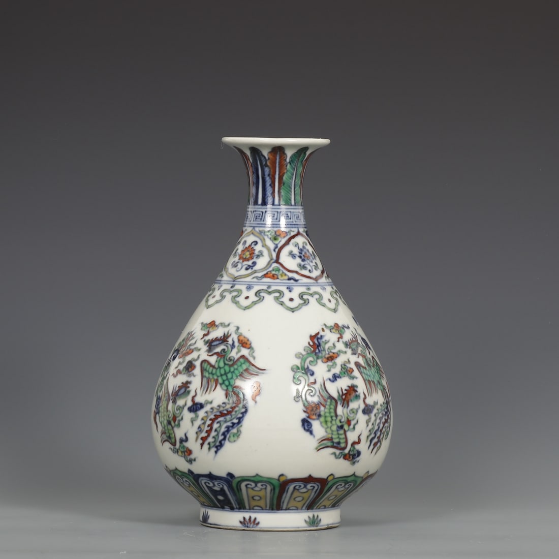 An Exquisite Wucai Phoenix Pattern Vase - 6