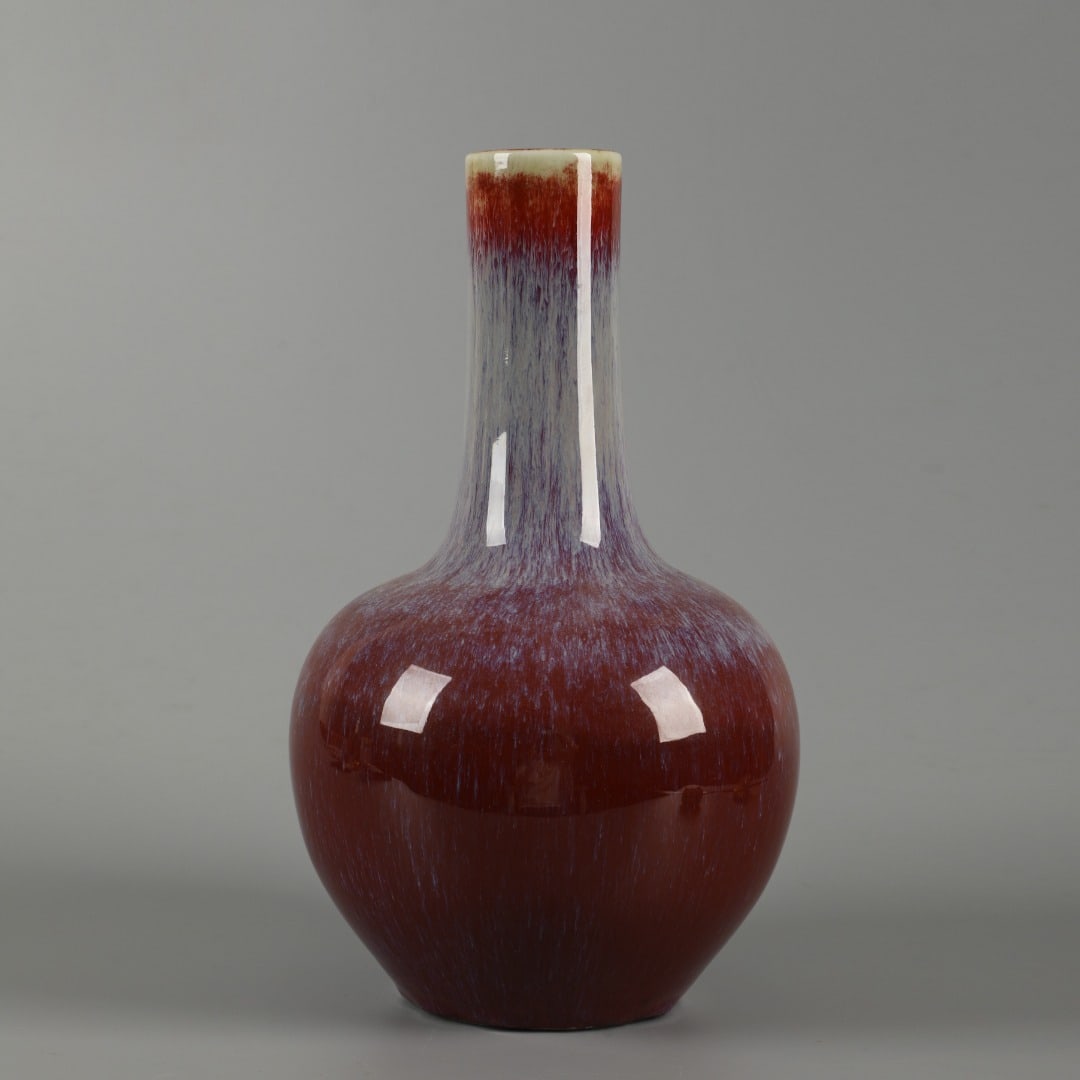 An Exquisite Flambe Glazed Vase: An Exquisite Flambe Glazed Vase,Qing Dynasty, China,Size:13.8inx7.9in 窑变釉瓶,中国清代