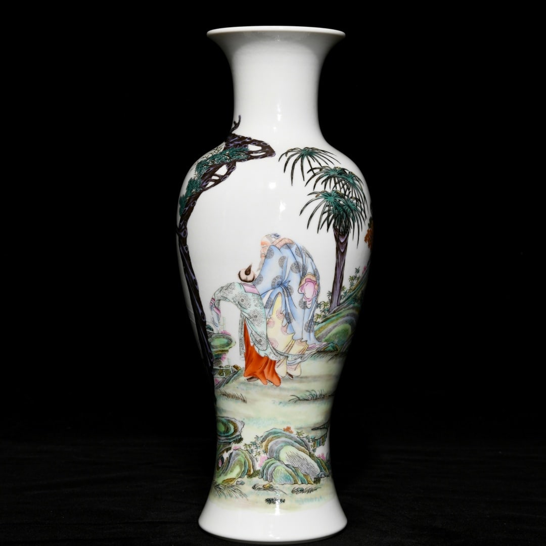 An Exquisite Wucai Figures Pattern Vase (1 of 9)