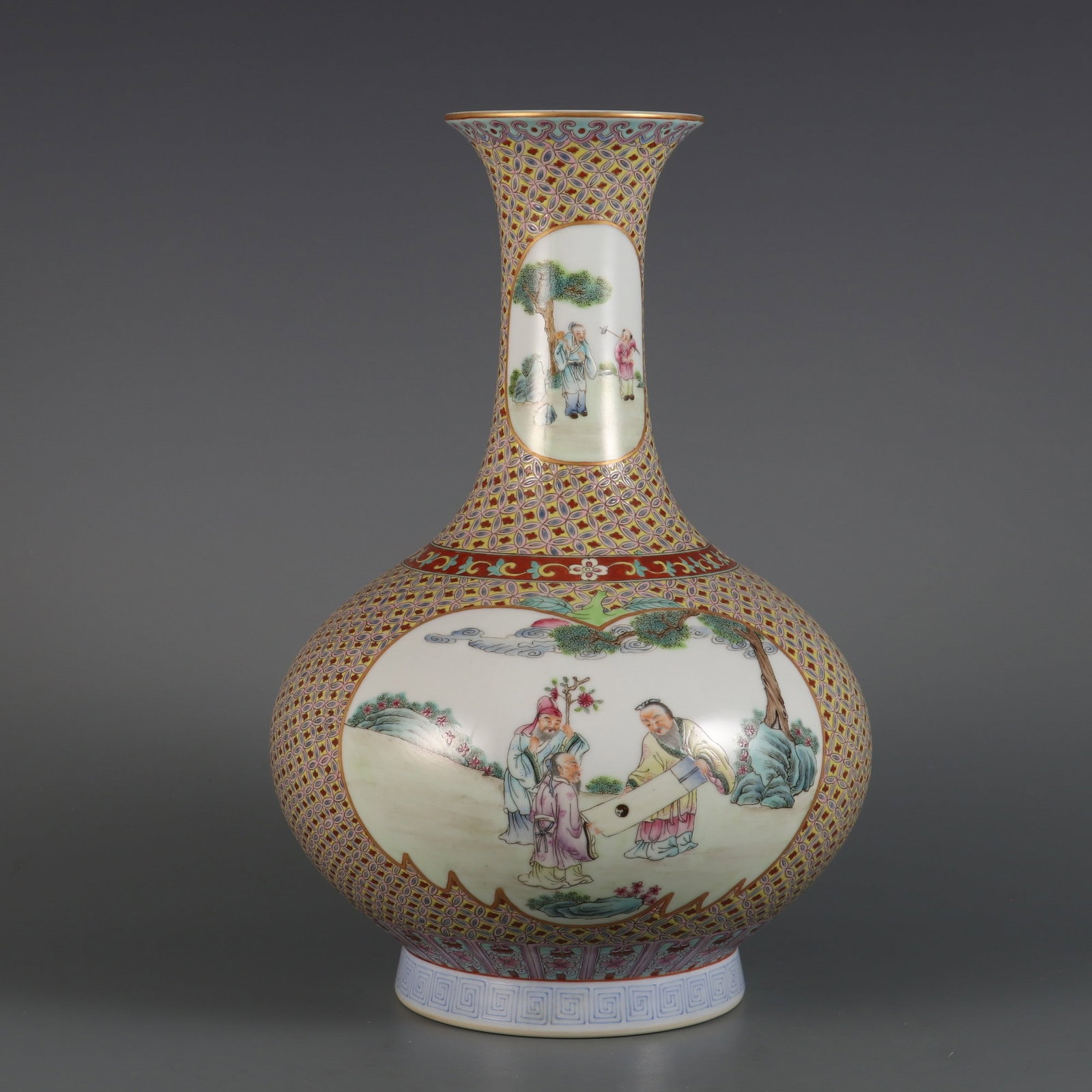An Exquisite Famille-Rose Character and Story Pattern Vase: An Exquisite Famille-Rose Character and Story Pattern Vase,Qing Dynasty, China,Qianlong Six-character Mark,Size:12.4inx8.3inx3.5in 粉彩人物故事纹瓶,
