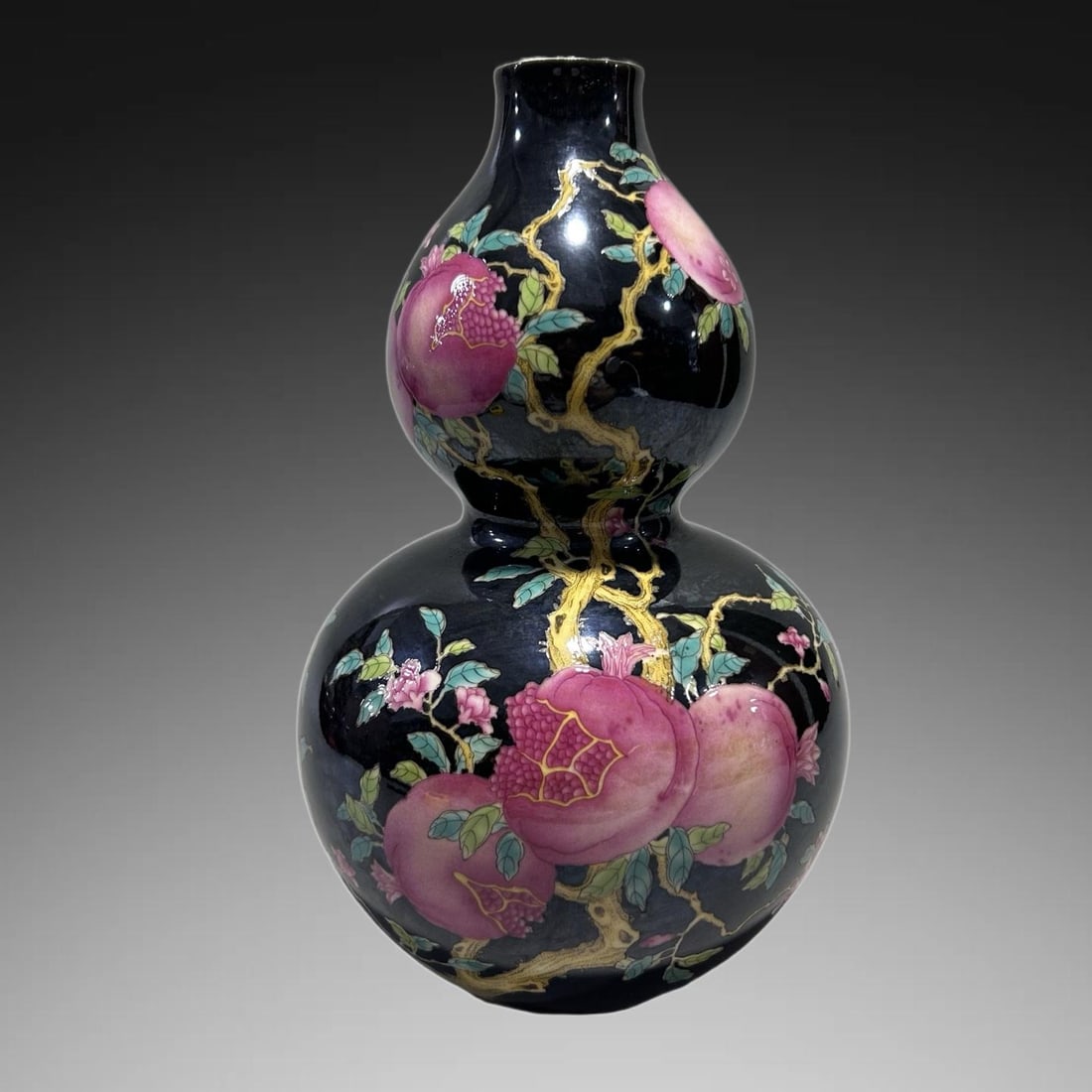 An Exquisite Enamel Pomegranate Gourd Vase: An Exquisite Enamel Pomegranate Gourd Vase,Qing Dynasty, China,Yongzheng Four-character Mark,Size:4.3inx8.5in