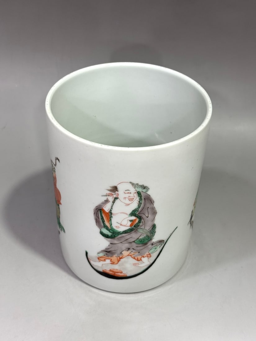 An Exquisite Wucai Figures Pattern Brush Pot - 5