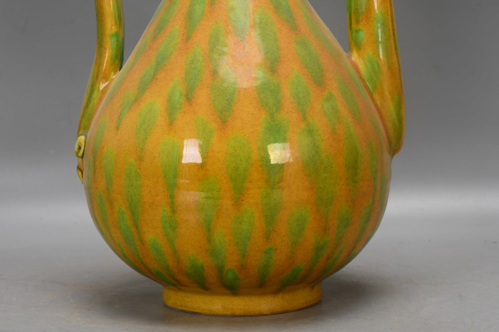 An Exquisite Yellow Glazed Ewer - 4