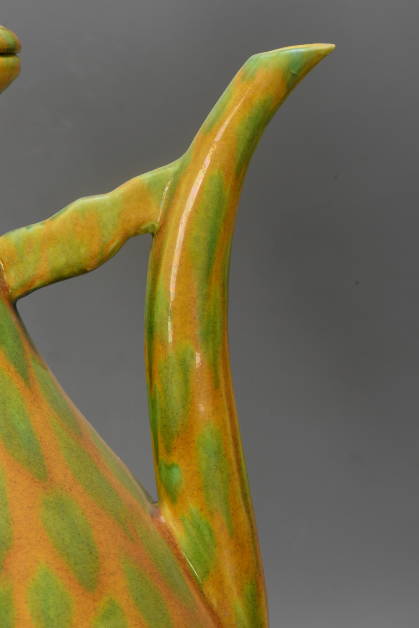 An Exquisite Yellow Glazed Ewer - 5