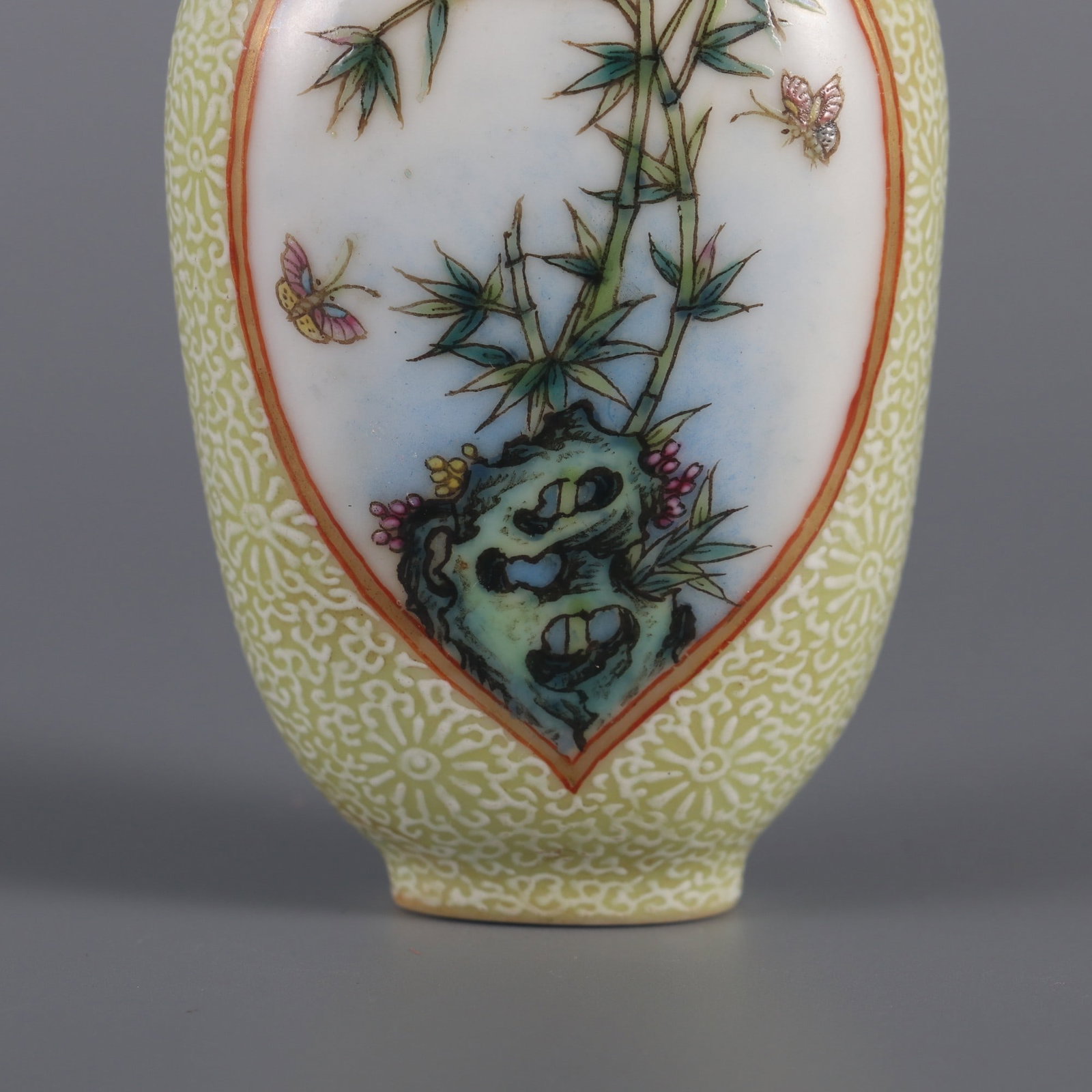 An Exquisite Enamel Bamboo Pattern Snuff Bottle - 5