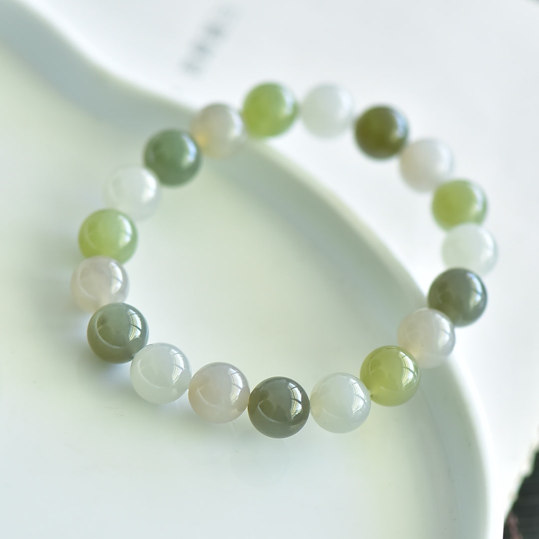 A Exquisite Hotan Jade Multi-Gem Bracelet - 2