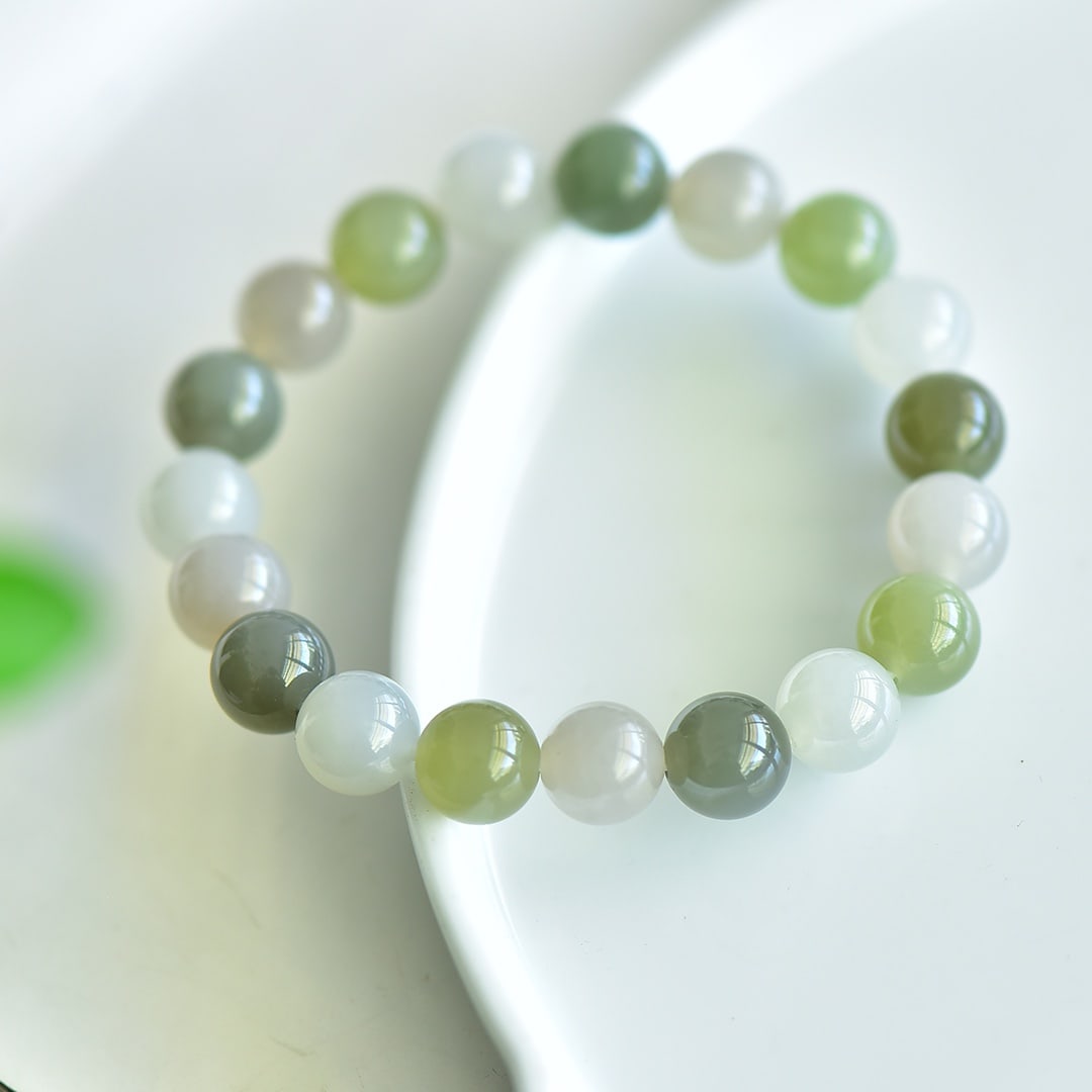 A Exquisite Hotan Jade Multi-Gem Bracelet - 3