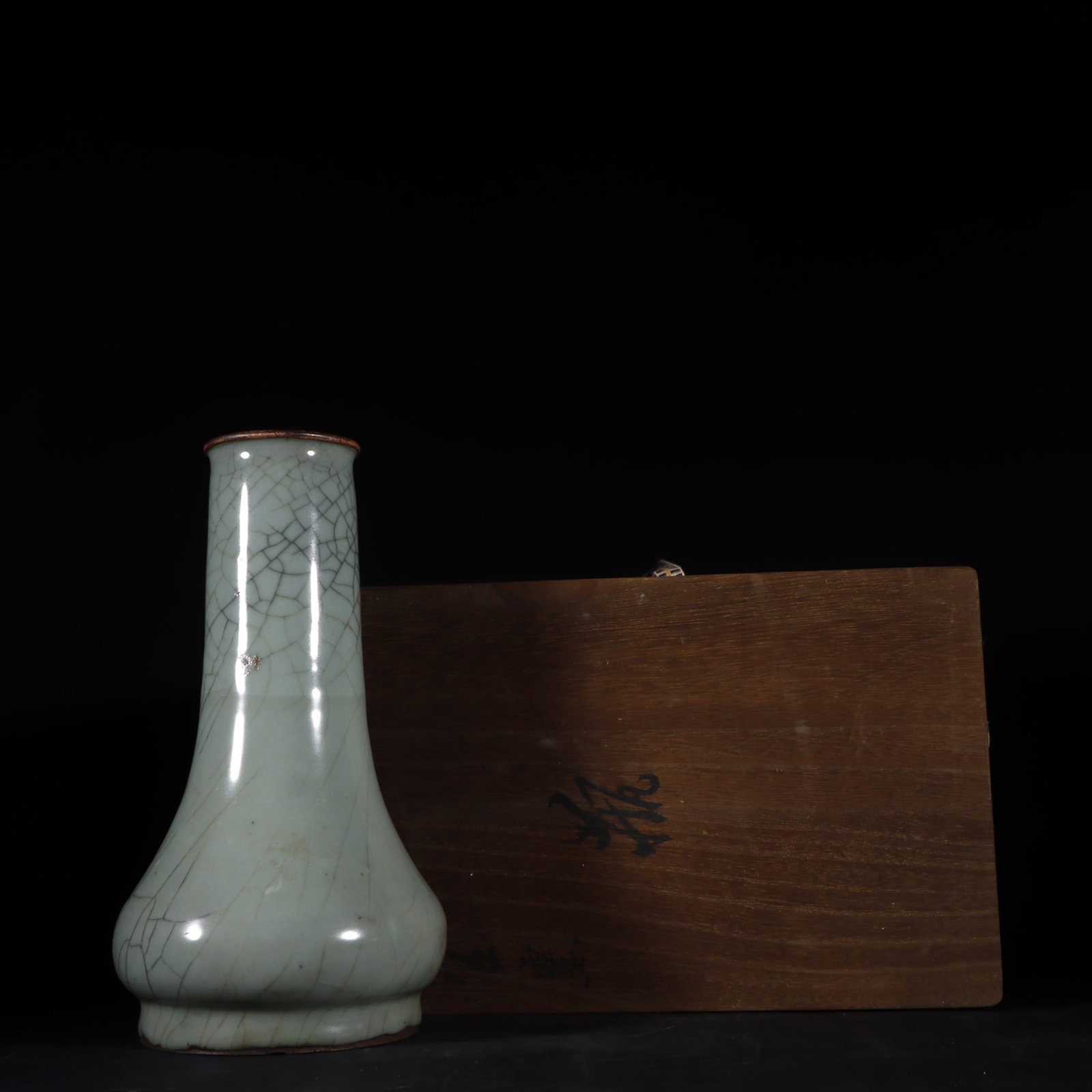An Exquisite Guan Yao Celadon Glazed Inlaid Copper Rim Vase: An Exquisite Guan Yao Celadon Glazed Inlaid Copper Rim Vase,Song Dynasty, China,Size:10inx5.3in