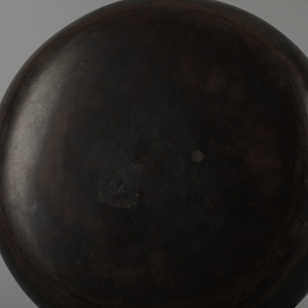 A Exquisite Black Lacquer Round Box - 7