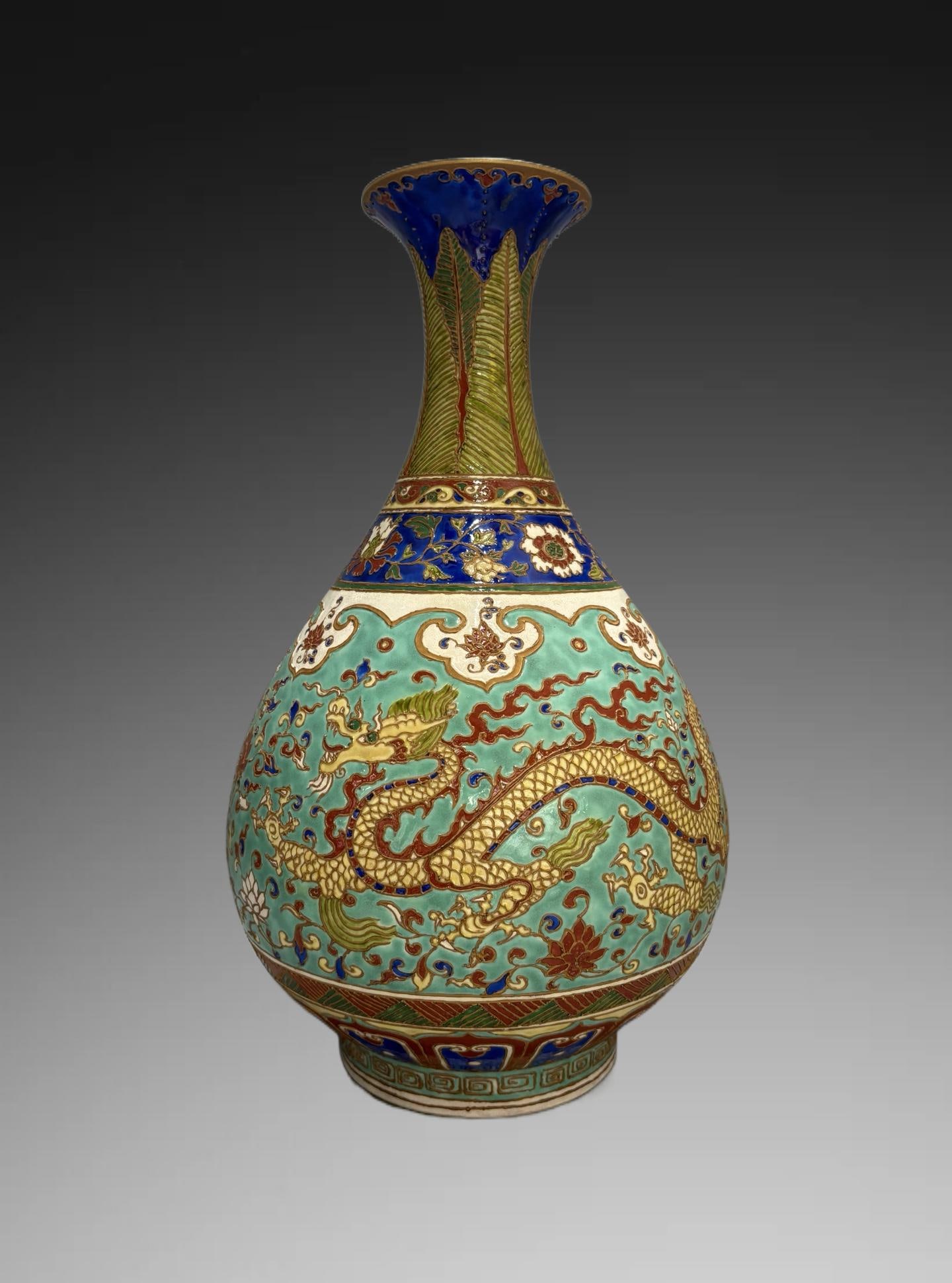 An Exquisite Cloisonne Filigree Painted Gold Dragon and Phoenix Pattern Vase: An Exquisite Cloisonne Filigree Painted Gold Dragon and Phoenix Pattern Vase,Ming Dynasty, China,With Mark,Size:13.8inx8.3in 景泰蓝掐丝描金龙凤