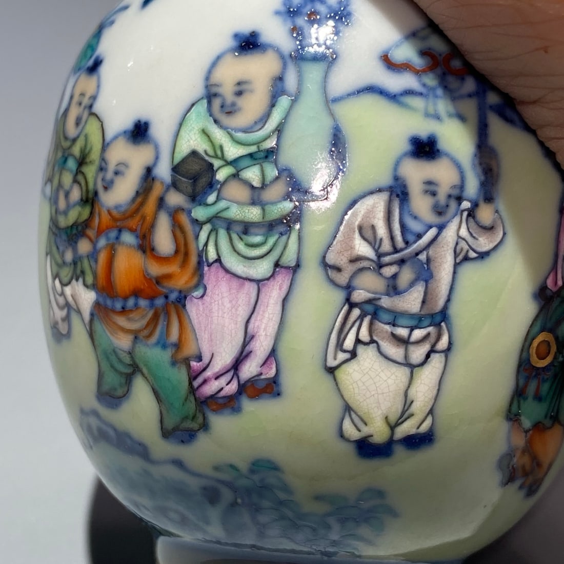 An Exquisite Doucai Figures Pattern Jar - 7