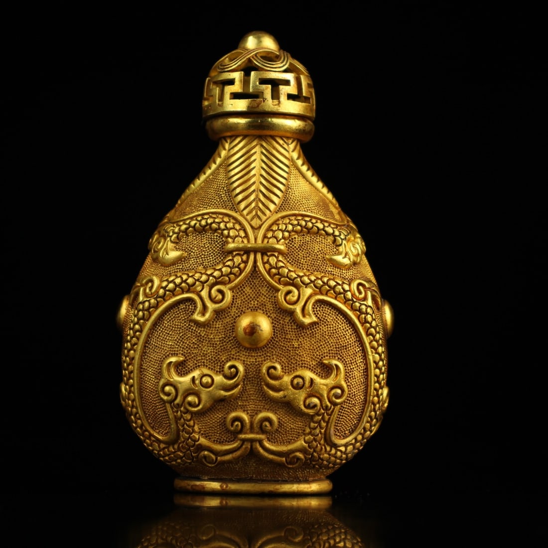 An Exquisite Gilt Bronze Snuff Bottle (1 of 8)
