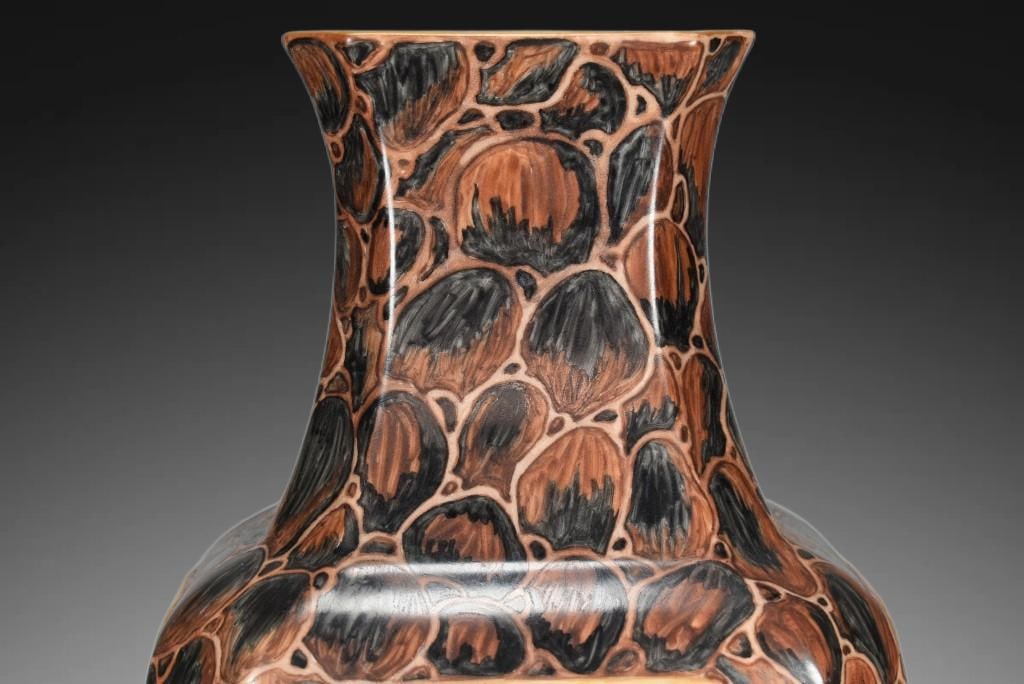 An Exquisite Stone Pattern Glaze Enamel Figures Pattern Vase - 4