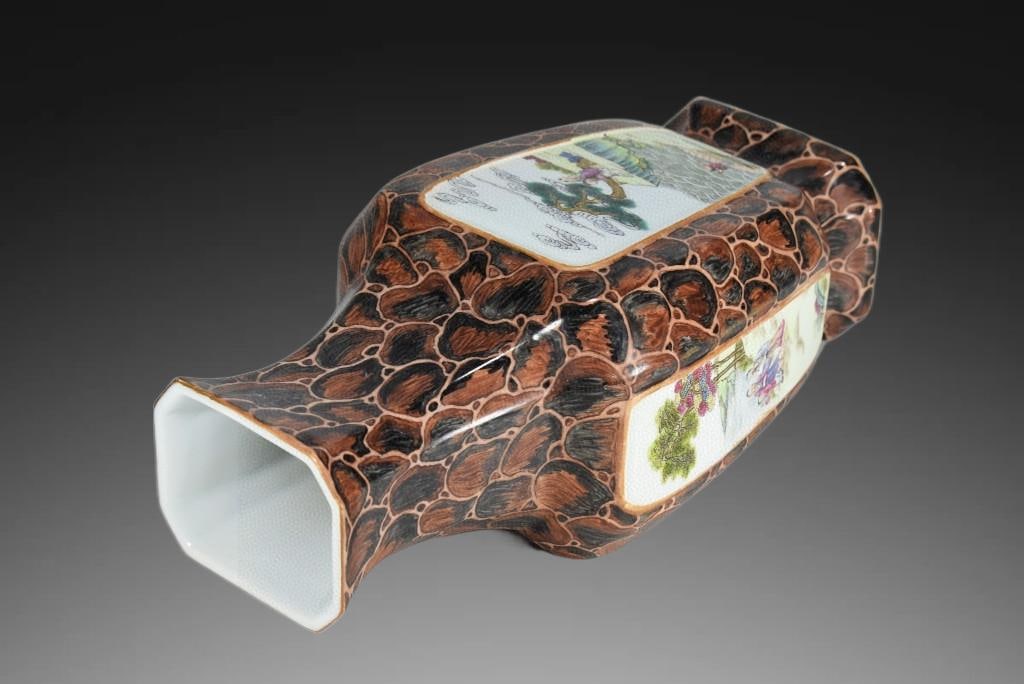 An Exquisite Stone Pattern Glaze Enamel Figures Pattern Vase - 7