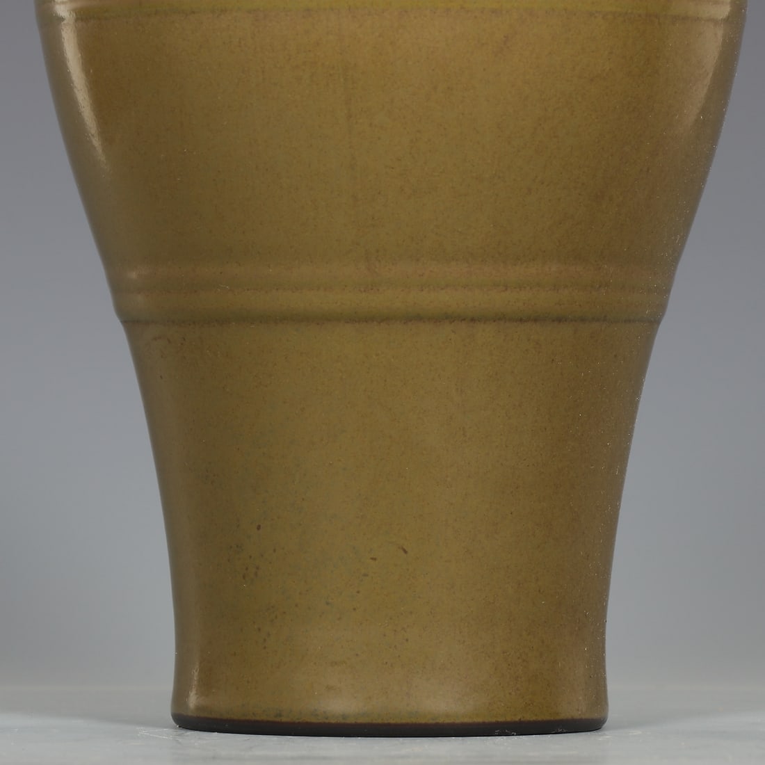 An Exquisite Teadust Glazed Vase - 4