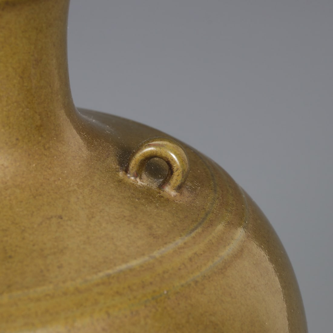 An Exquisite Teadust Glazed Vase - 6