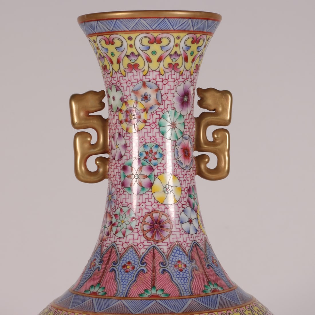 An Exquisite Enamel Figures Pattern Double-Ears Vase - 2