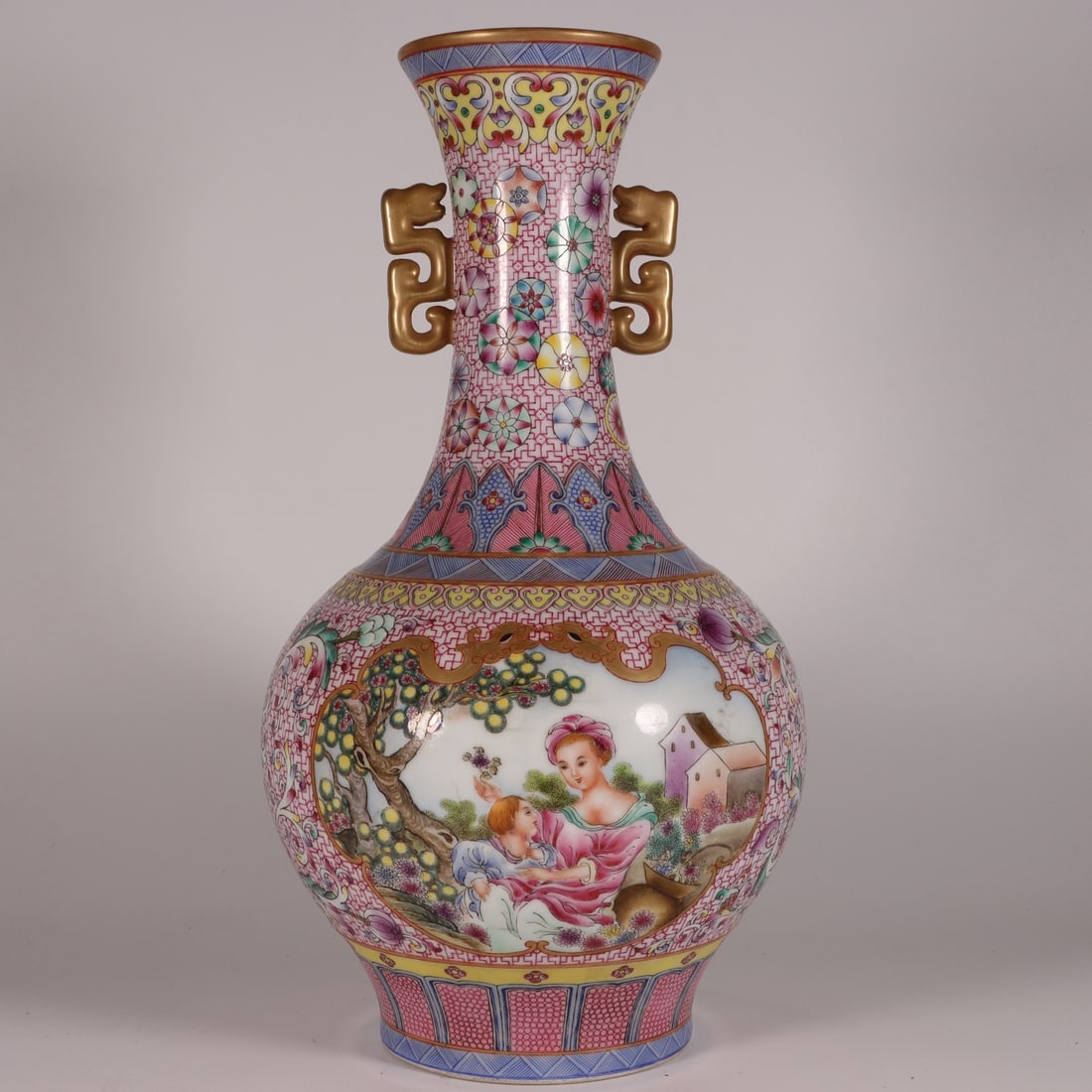 An Exquisite Enamel Figures Pattern Double-Ears Vase - 7