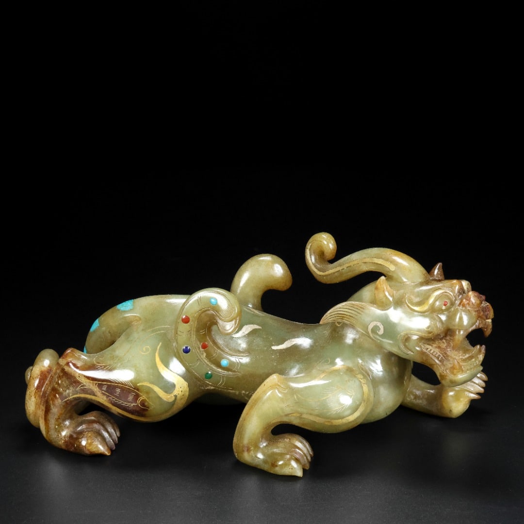 An Exquisite Hotan Jade Auspicious Beast (1 of 9)