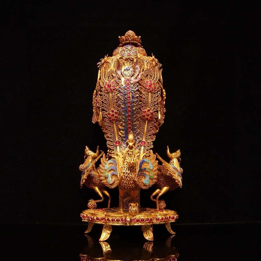 An Exquisite Gilt Bronze Inlaid Gems Buddhist Niche: An Exquisite Gilt Bronze Inlaid Gems Buddhist Niche,Qing Dynasty, China,Qianlong Four‑character Mark,Size:6.1inx12.2in,Weight:1300g