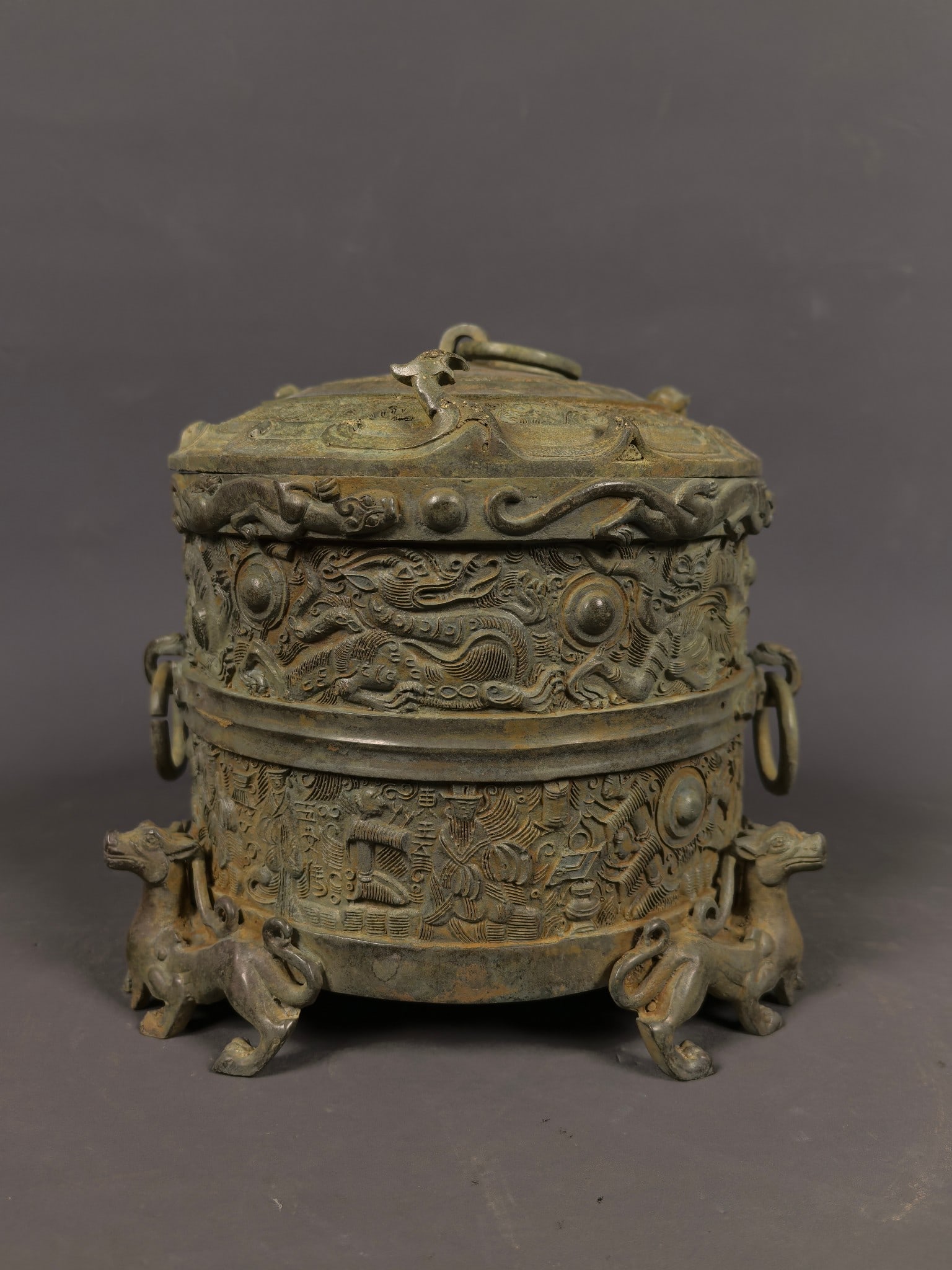 An Exquisite Bronze Dragon Pattern Jar: An Exquisite Bronze Dragon Pattern Jar,Han Dynasty, China,Size:6.7inx6.7in,Weight:1750g 青铜龙纹罐,中国汉代