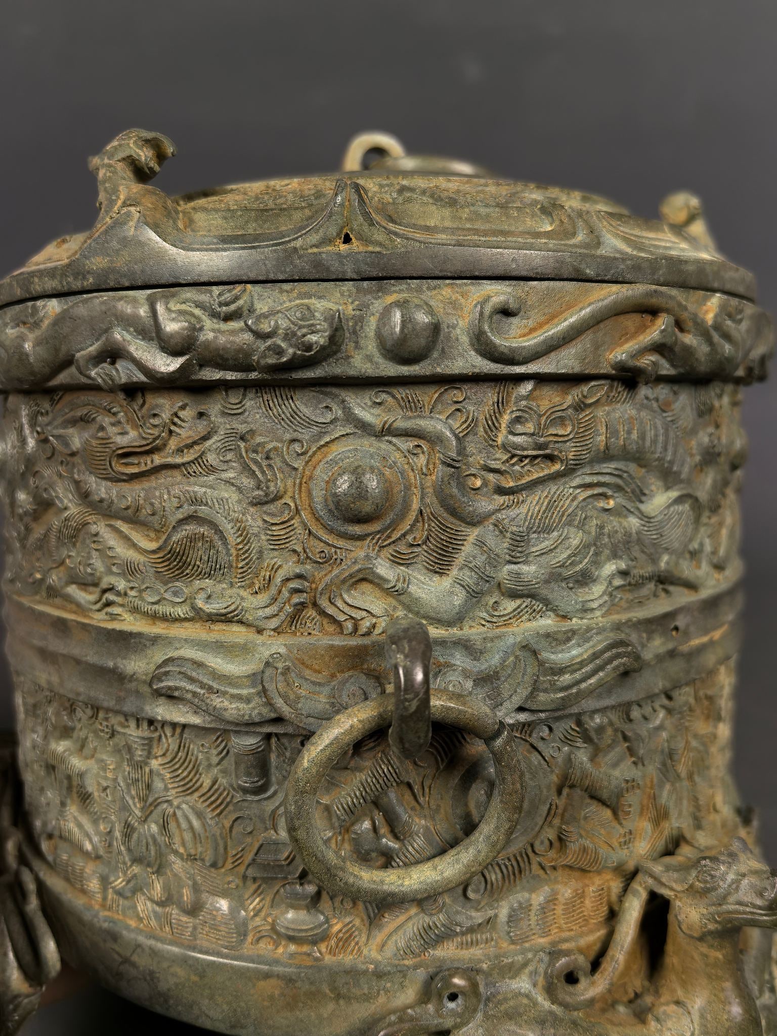 An Exquisite Bronze Dragon Pattern Jar - 4