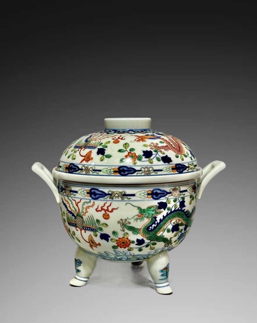 An Exquisite Wucai Dragon and Phoenix Pattern Censer: An Exquisite Wucai Dragon and Phoenix Pattern Censer,Qing Dynasty, China,Kangxi Six-character Mark,Size:8.4inx7.4inx9.6inx5.2in