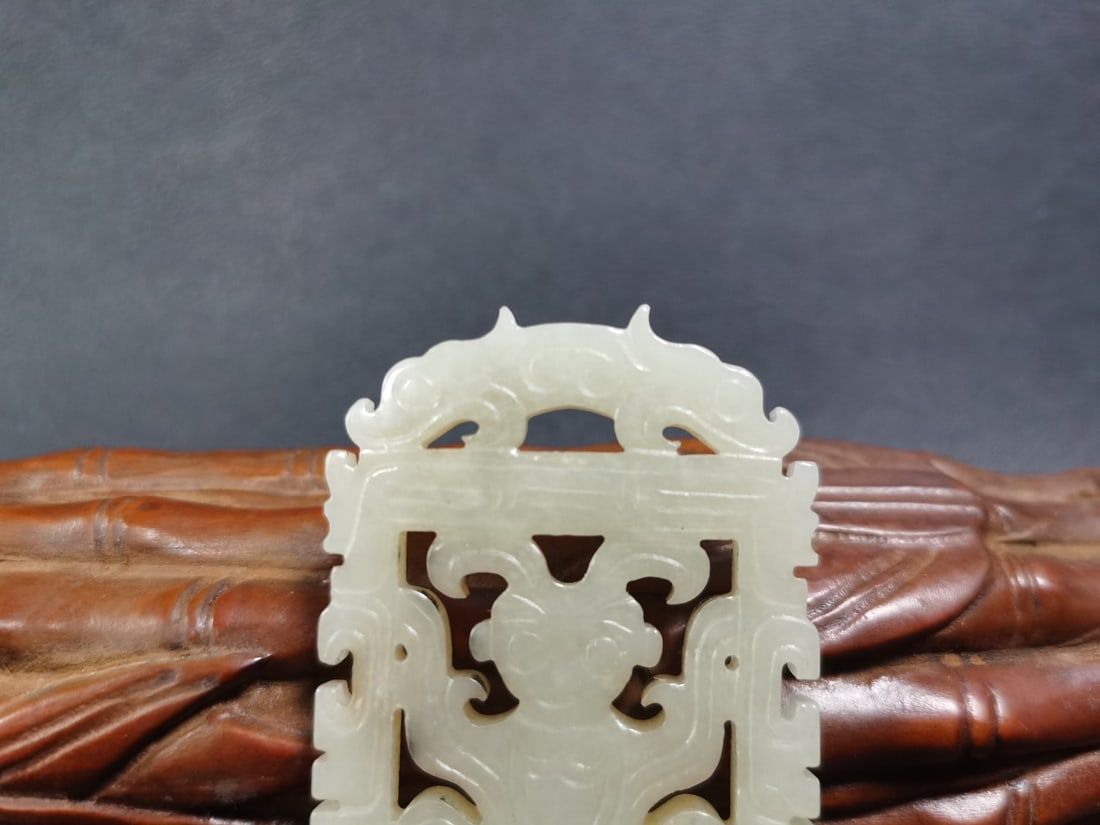 An Exquisite Hotan Jade Figures Pattern Plaque - 4