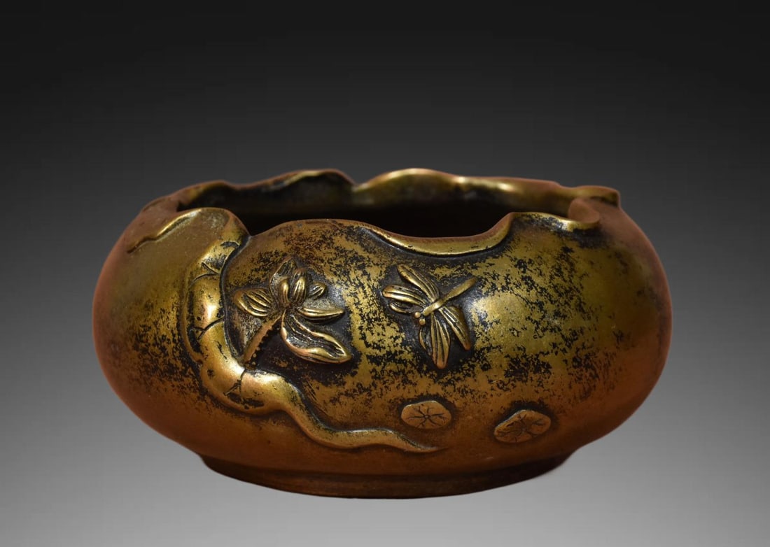 An Exquisite Bronze Dragonfly Pattern Censer - 2