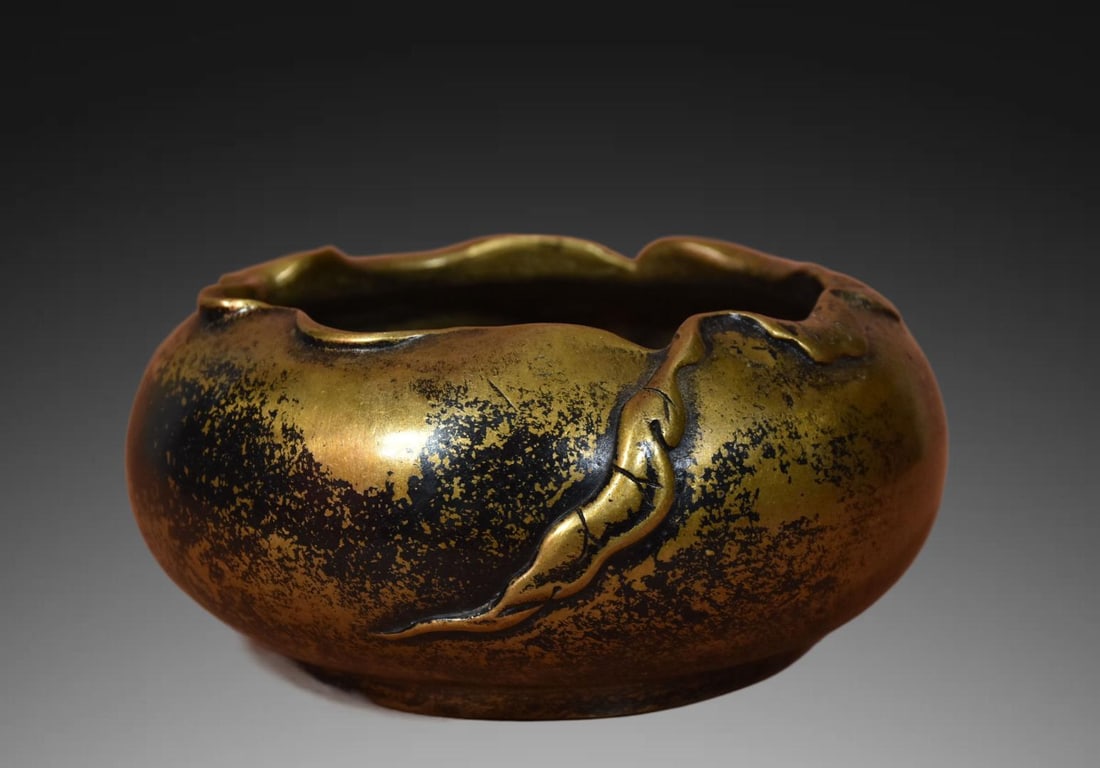 An Exquisite Bronze Dragonfly Pattern Censer - 7