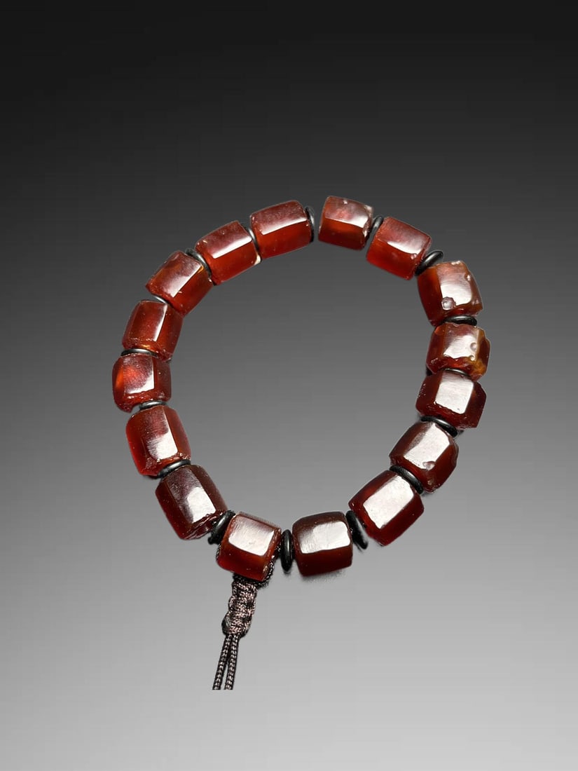 An Exquisite Agate Bracelets - 2