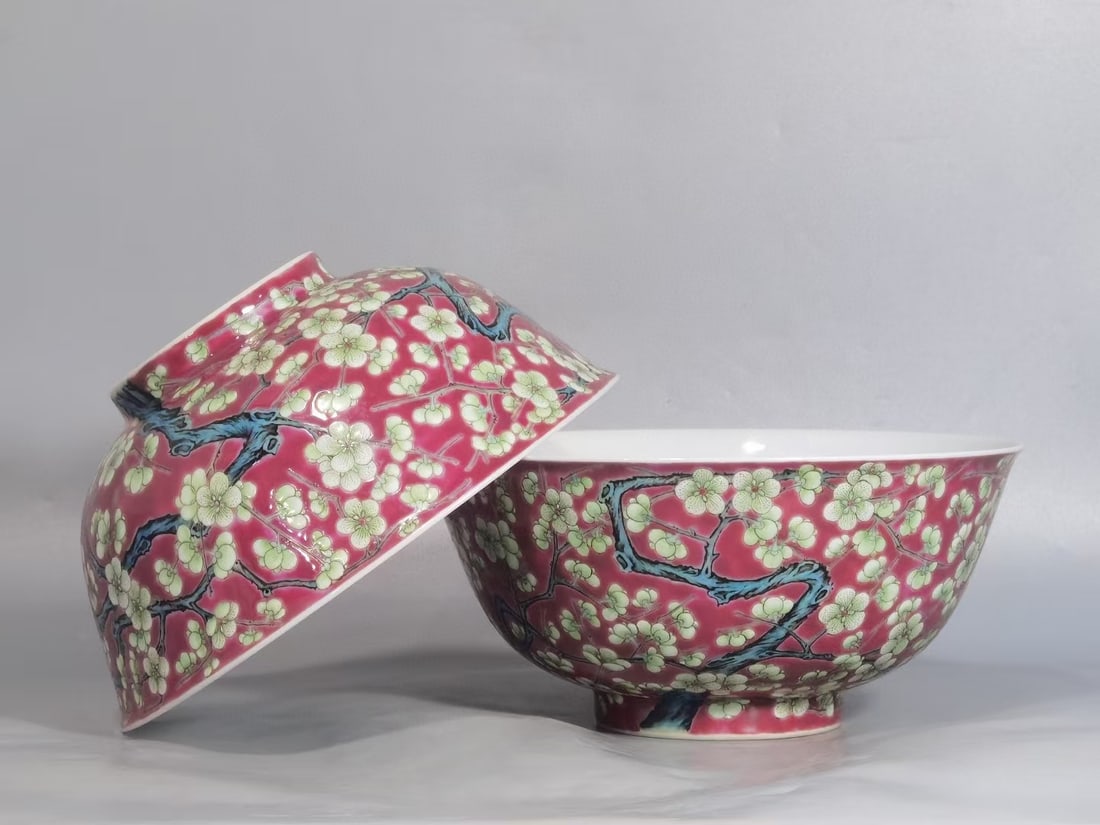 A pair of Exquisite Ruby Red-Ground Plum flower Pattern Bowl (1 of 9)