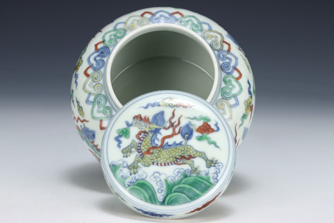 An Exquisite Doucai Kylin Pattern Jar - 7