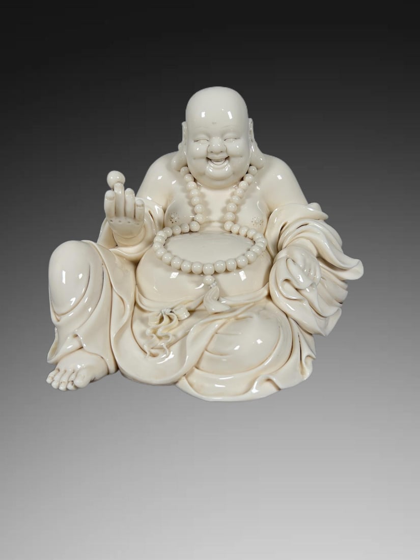 An Exquisite Blance-De-Chine Buddha statue Ornament: An Exquisite Blance-De-Chine Buddha statue Ornament,Song Dynasty, China,With Mark,Size:6.5in 德化瓷佛像摆件,中国宋代,带款