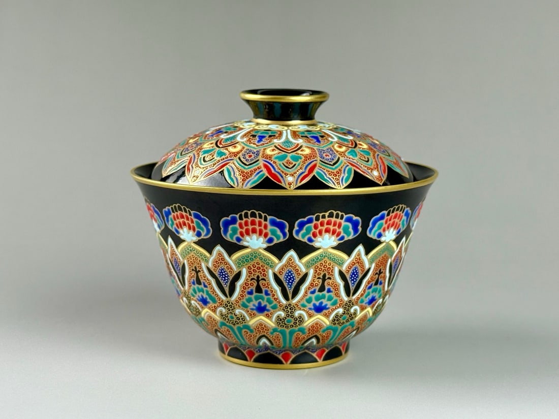 An Exquisite Black Glazed Enamel Painted Gold Flower Pattern Bowl with Cover: An Exquisite Black Glazed Enamel Painted Gold Flower Pattern Bowl with Cover,Qing Dynasty,China,Qianlong Four-character