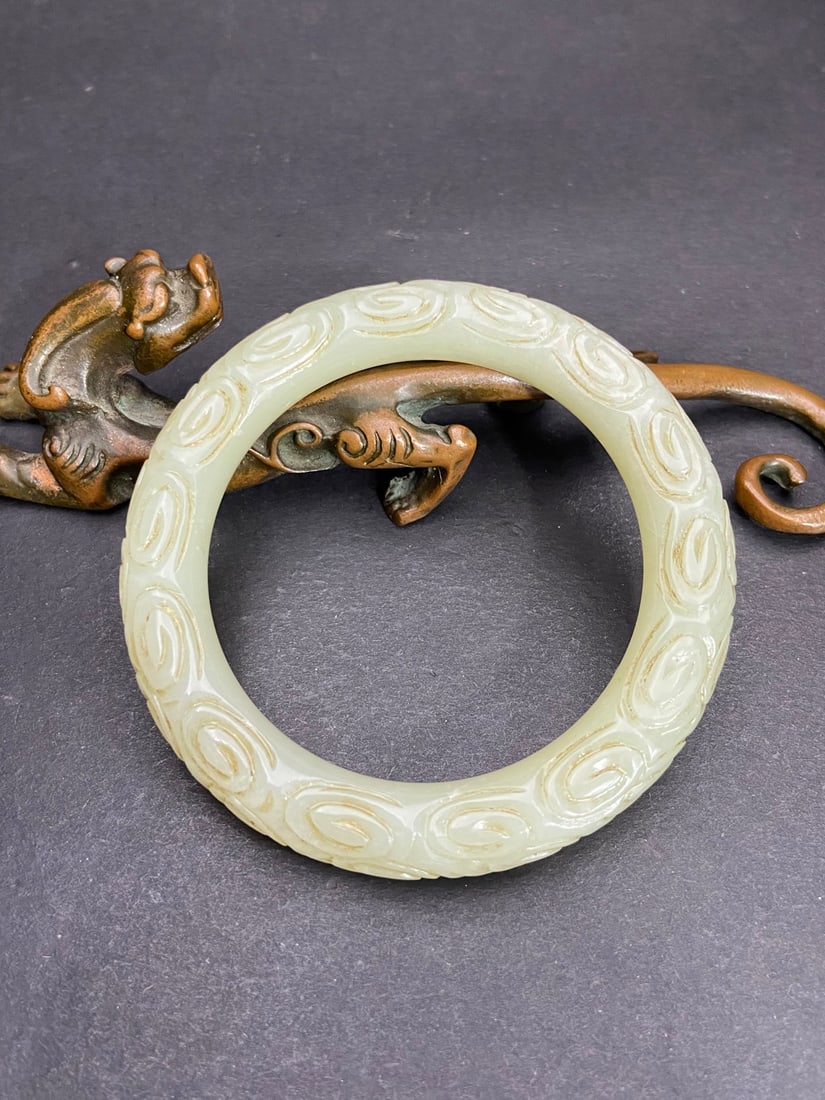 An Exquisite White Jade Auspicious Cloud Pattern Bracelets - 3