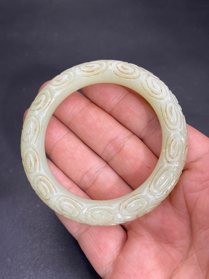 An Exquisite White Jade Auspicious Cloud Pattern Bracelets - 9