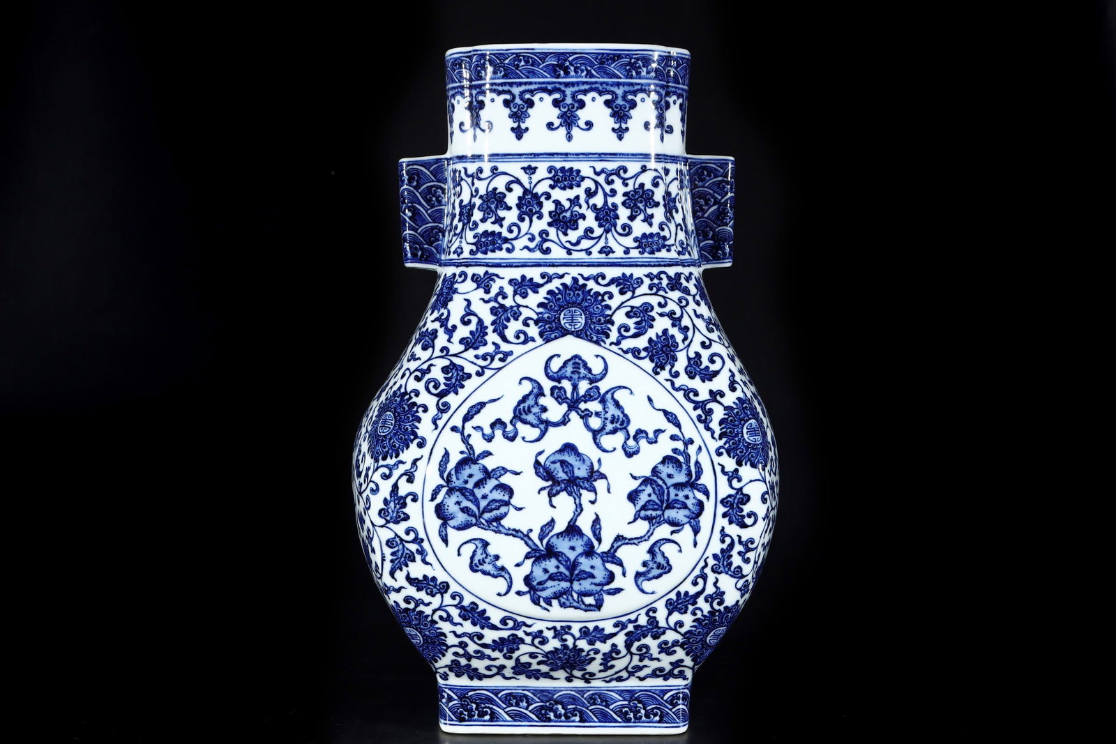 A Huge Blue and White Lotus,Bats and Peach Pattern Double-Ears Vase: A Huge Blue and White Lotus,Bats and Peach Pattern Double-Ears Vase,Qing Dynasty, China,Qianlong Six-character Mark,Size:16.5inx9.4in青花缠枝莲福寿纹