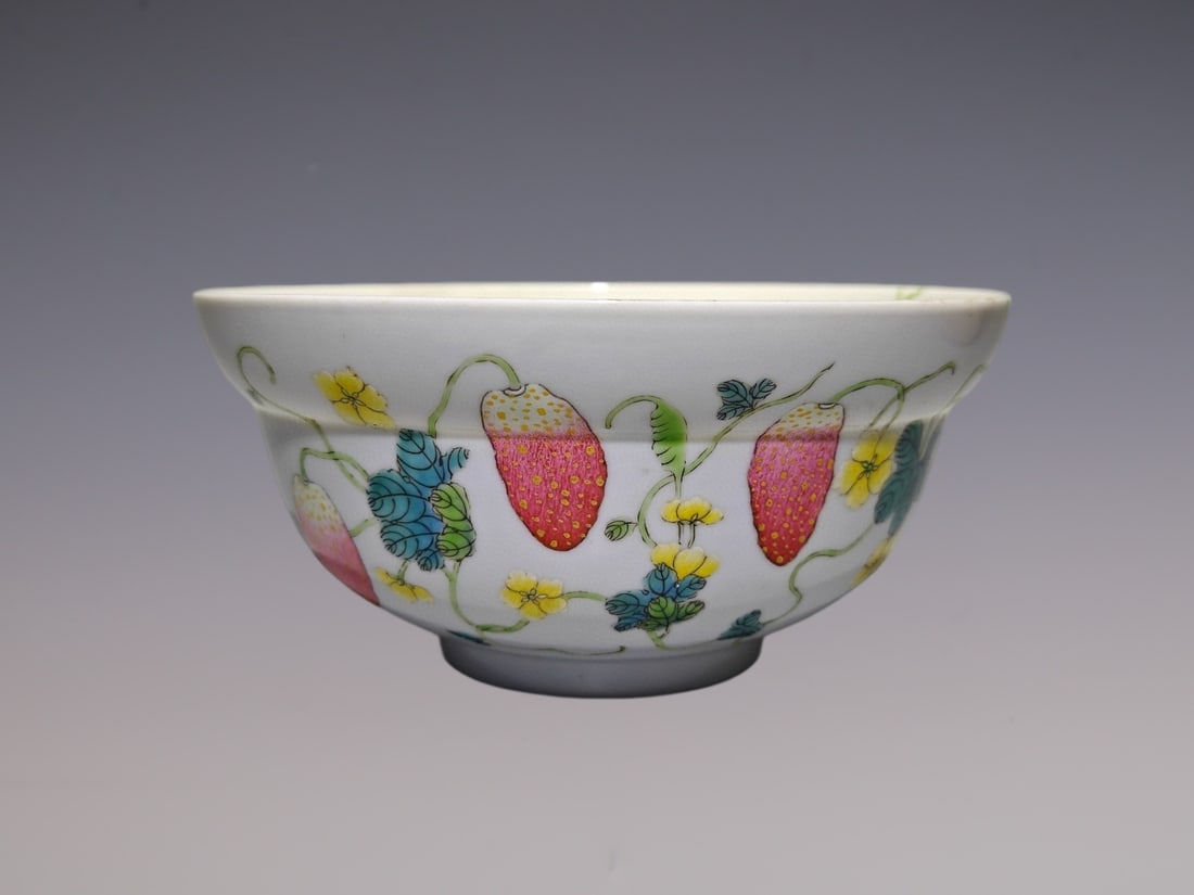 An Exquisite Famille-Rose Flower and Fruit Pattern Bowl: An Exquisite Famille-Rose Flower and Fruit Pattern Bowl,Qing Dynasty, China,Tongzhi Four-character