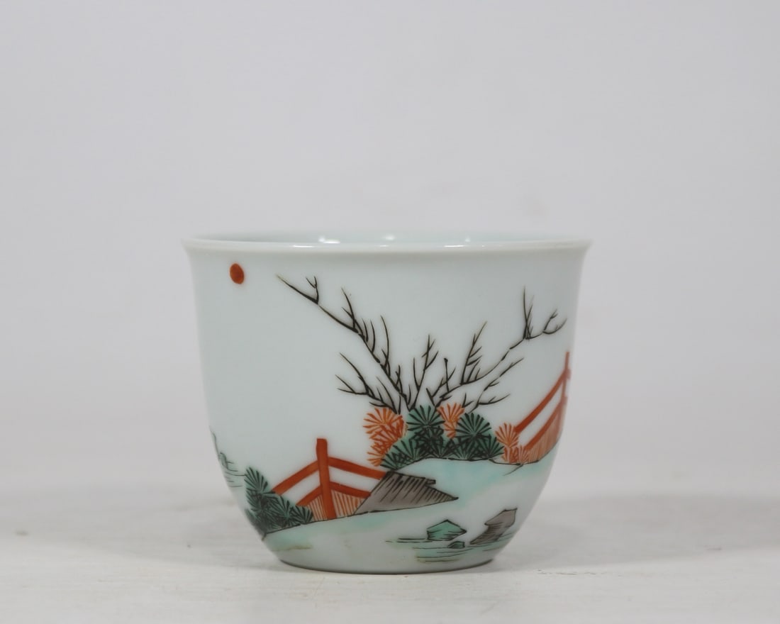 An Exquisite Wucai Figure Pattern Cup - 4