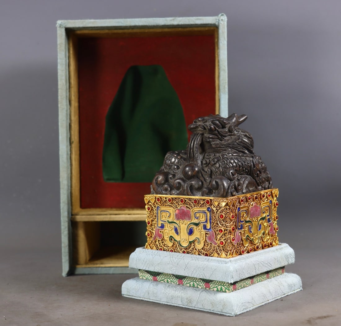 An Exquisite Filigree and Gilding Inlaid Rhinoceros Horn Beast-Face Pattern Dragon Pattern: An Exquisite Filigree and Gilding Inlaid Rhinoceros Horn Beast-Face Pattern Dragon Pattern Seal,Inlaid Gems,Qing