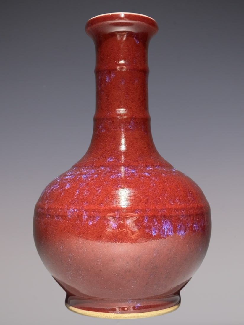 An Exquisite Glazed Vase - 5