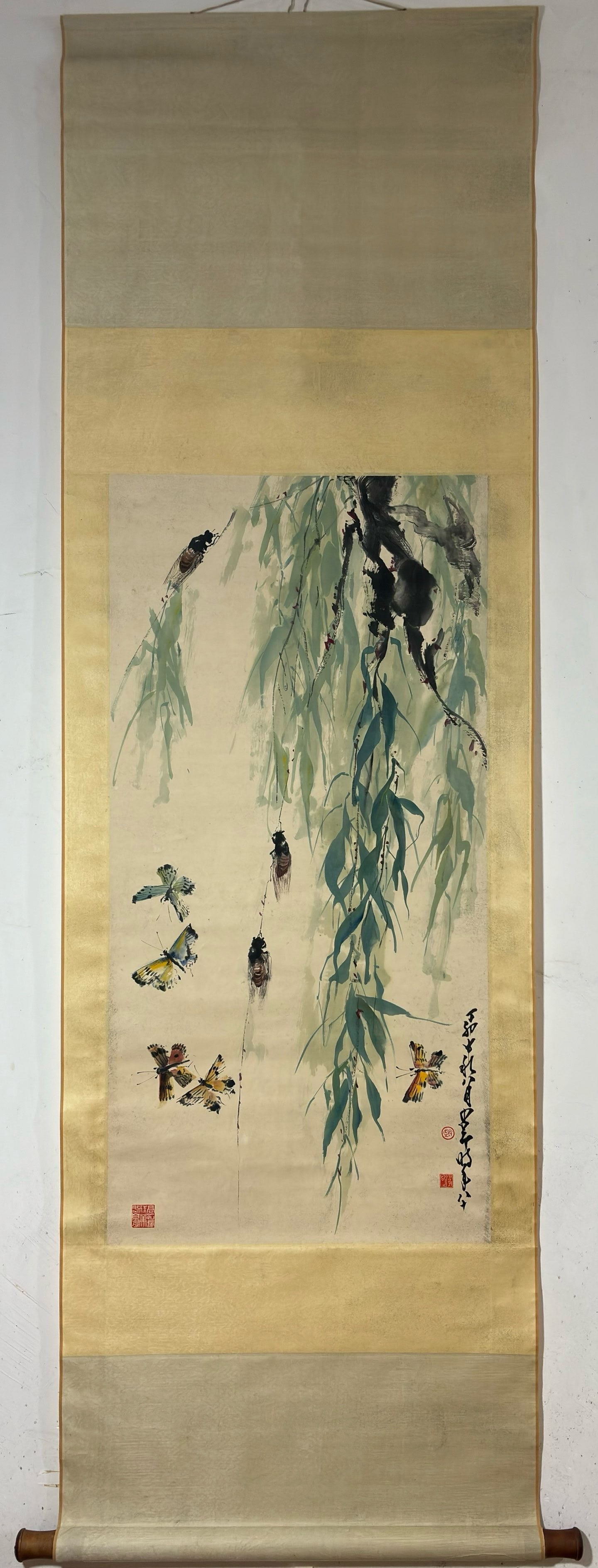 A Chinese Vertical Scroll Ink Painting of Insect on Paper,Zhao Shaoang: A Chinese Vertical Scroll Ink Painting of Insect on Paper,Zhao Shaoang,Size:(Without