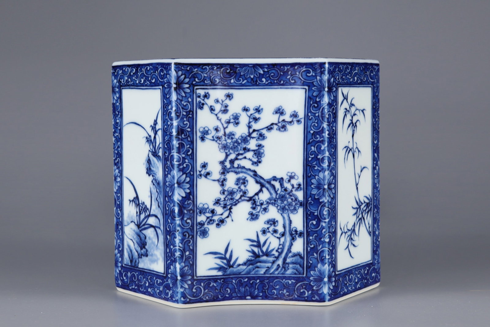 An Exquisite Blue and White Plum Blossom,Orchid Bamboo and Chrysanthemum Pattern Brush Pot: An Exquisite Blue and White Plum Blossom,Orchid Bamboo and Chrysanthemum Pattern Brush Pot,Qing Dynasty, China,Yongzheng Six-character