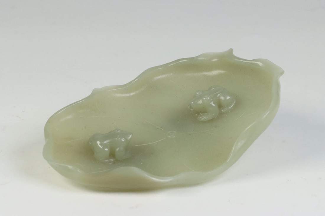 An Exquisite White Jade Frog Pattern Brush Washer - 6